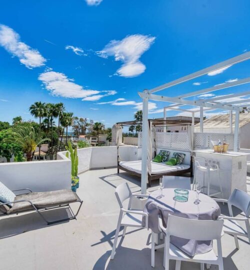 2 bedroom Apartment in Elviria